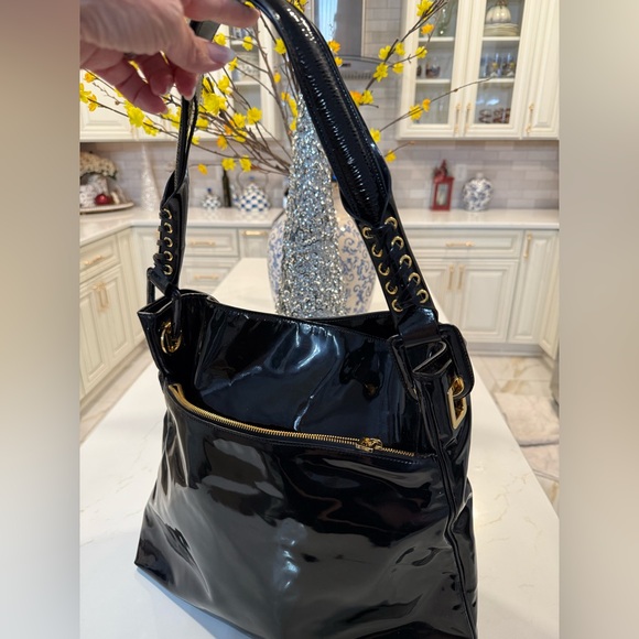 Roger Vivier Handbags - Roger Vivier Black Patent Leather Tote Bag
